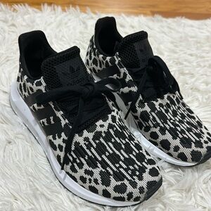 Nike leopard print sneakers